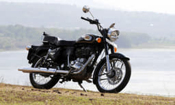 Royal Enfield Bullet 500 photo gallery